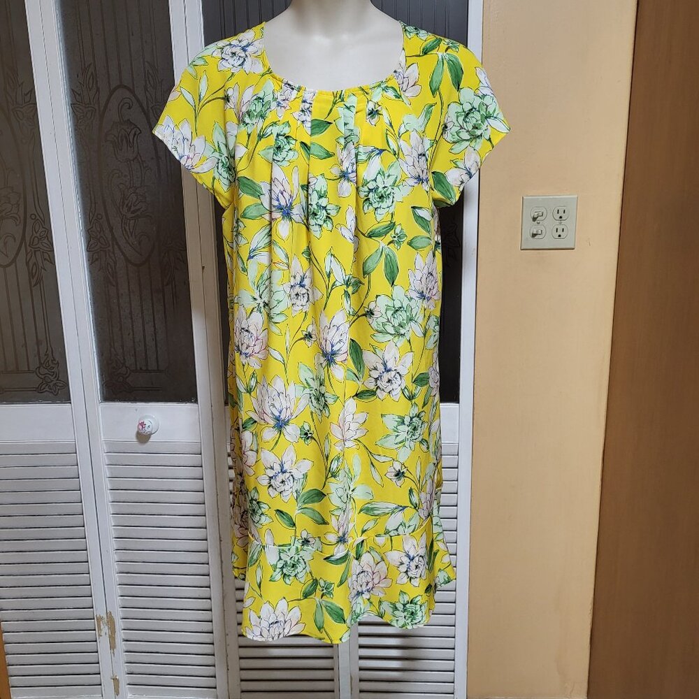 Signature Collection Ladies Beautiful Yellow Floral Dress